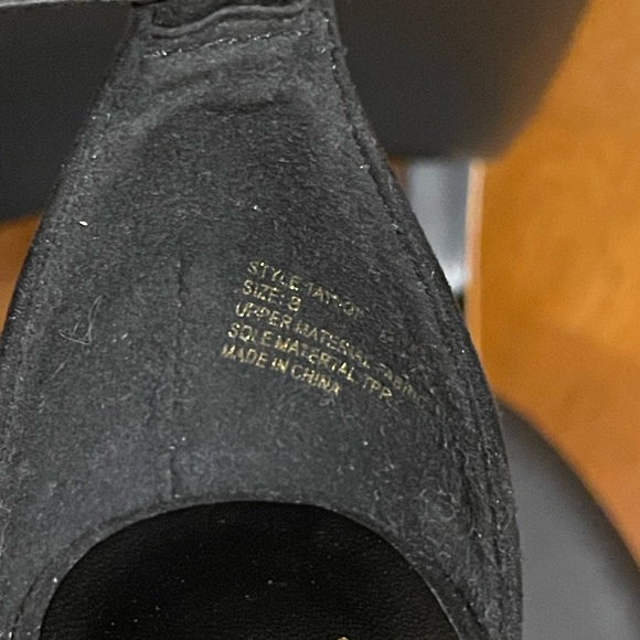 Lulus Black Sandals Size 8 - Picture 7 of 7